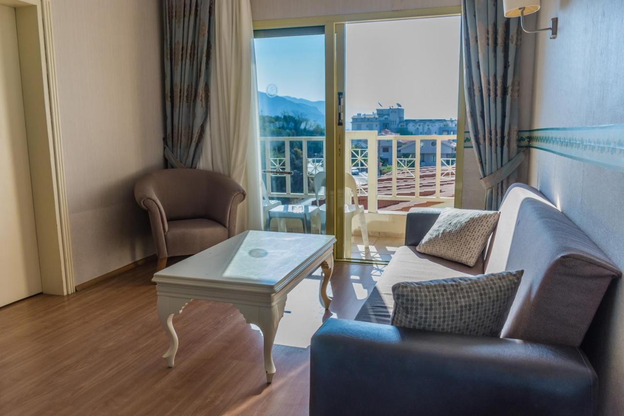 Grand Hotel Faros Мармарис Екстериор снимка