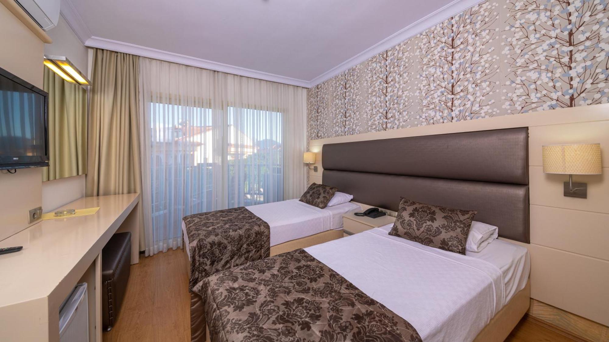 Grand Hotel Faros Мармарис Екстериор снимка