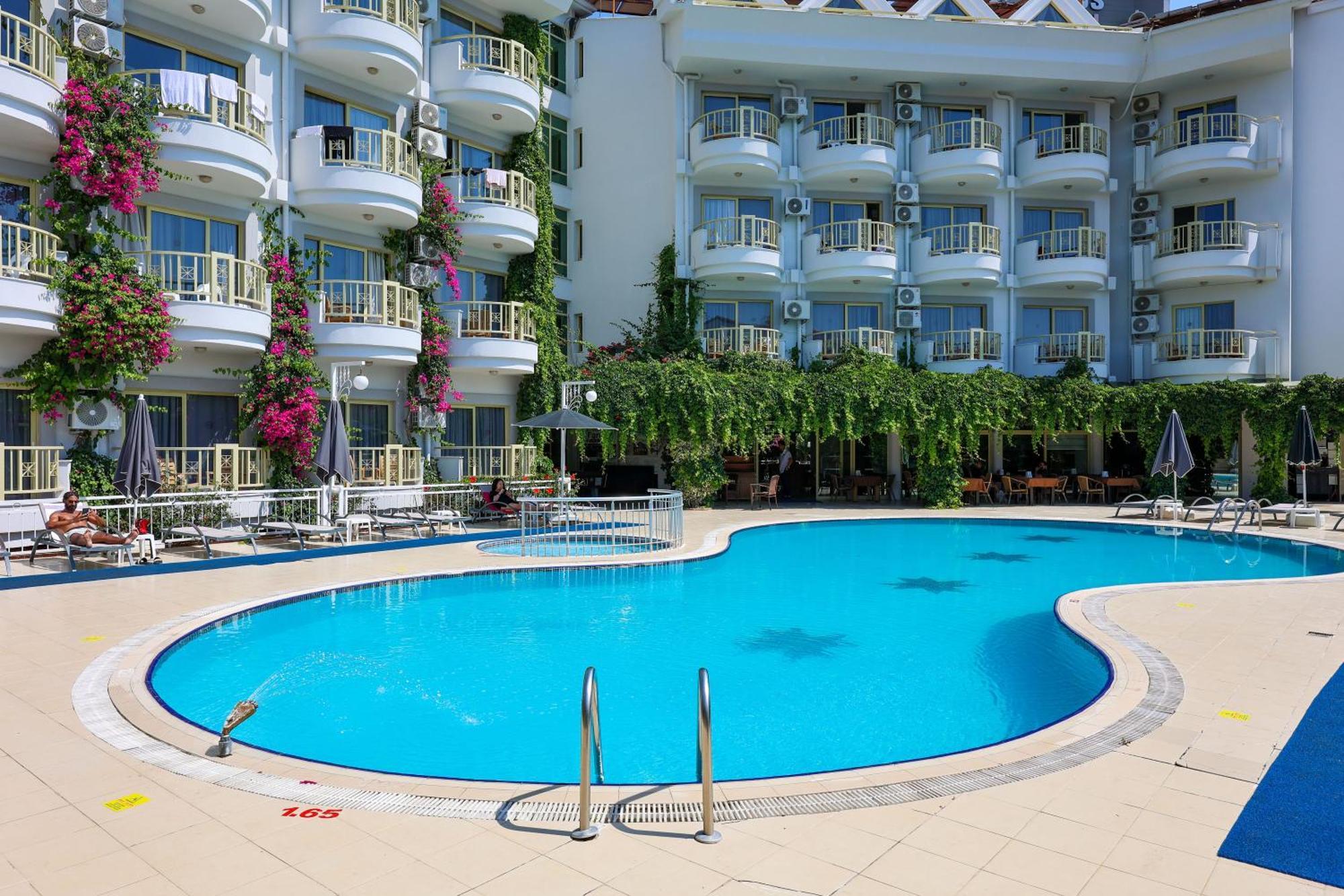 Grand Hotel Faros Мармарис Екстериор снимка